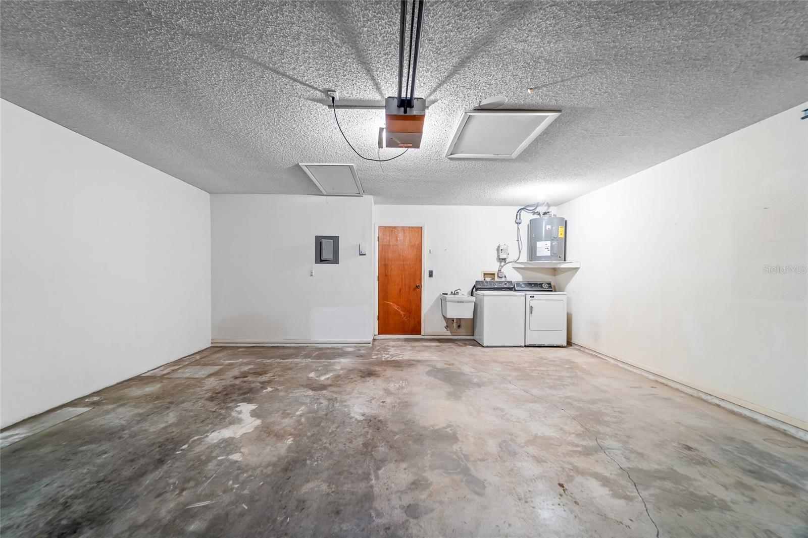 OAKHURST PH I - Residential