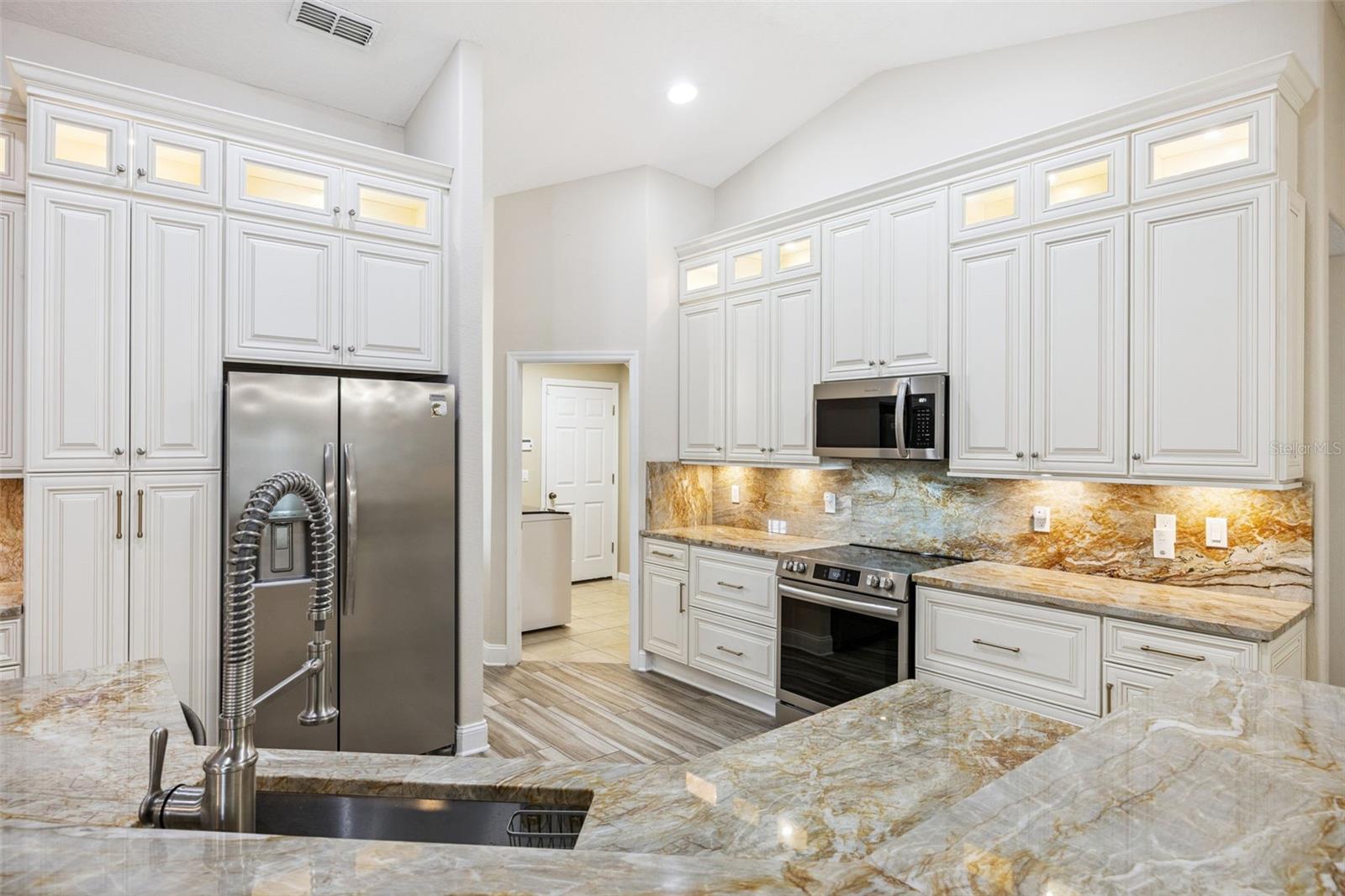 CAPE ORLANDO ESTATES - Residential