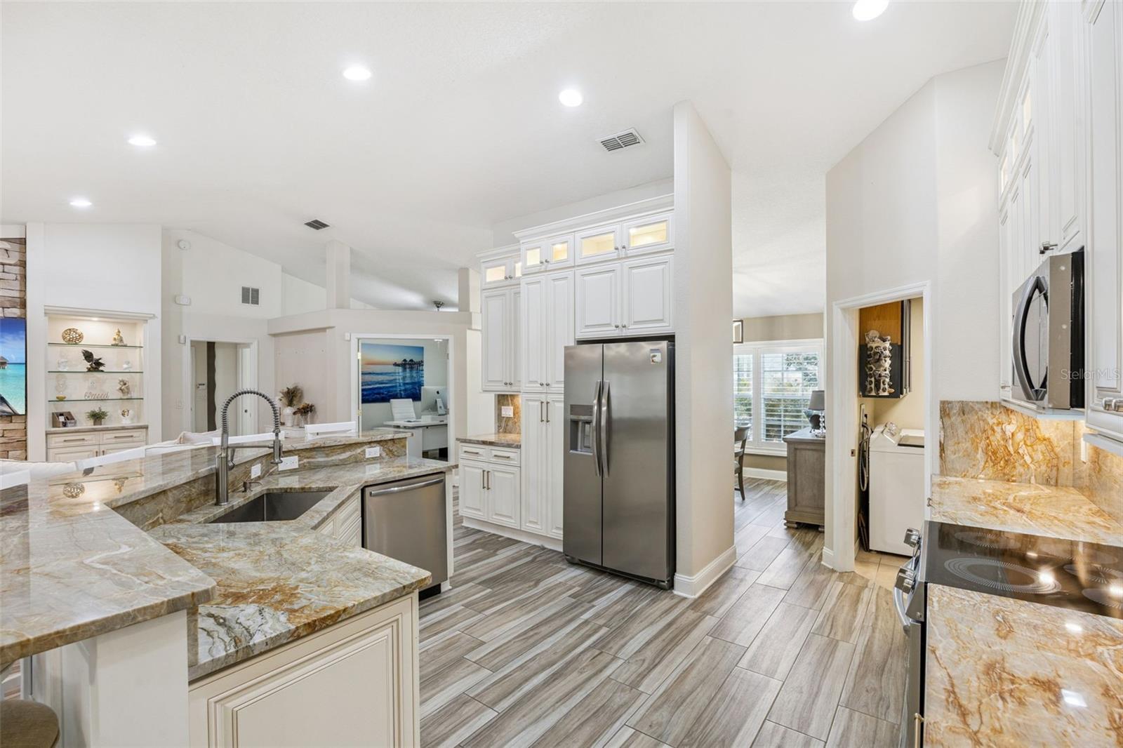 CAPE ORLANDO ESTATES - Residential