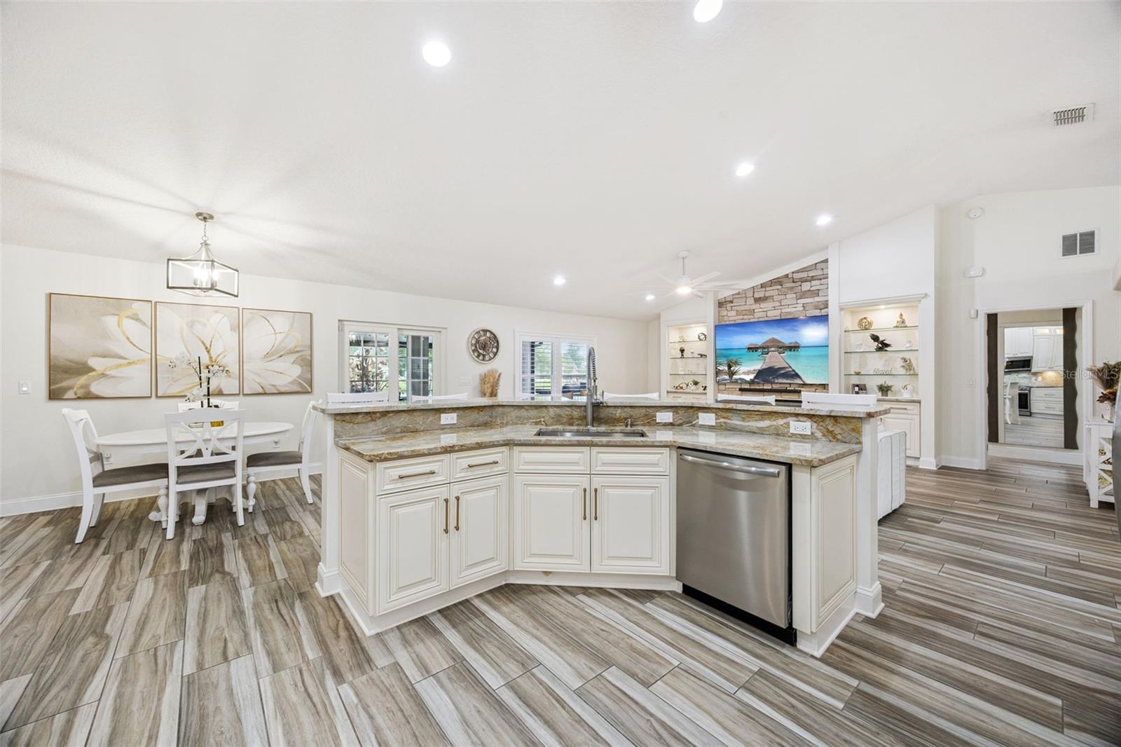 CAPE ORLANDO ESTATES - Residential