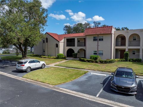 A home in SEMINOLE