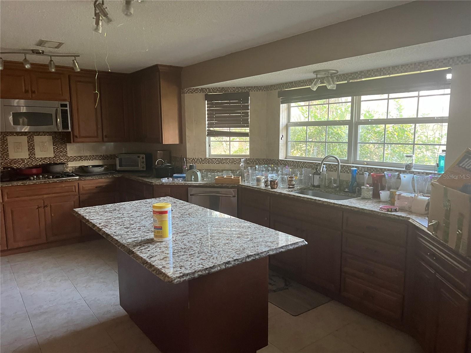 SUWANNEE - Residential