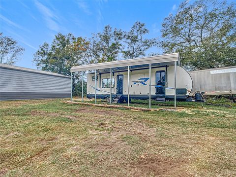 A home in DUNNELLON