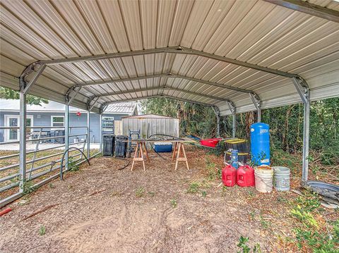 A home in DUNNELLON