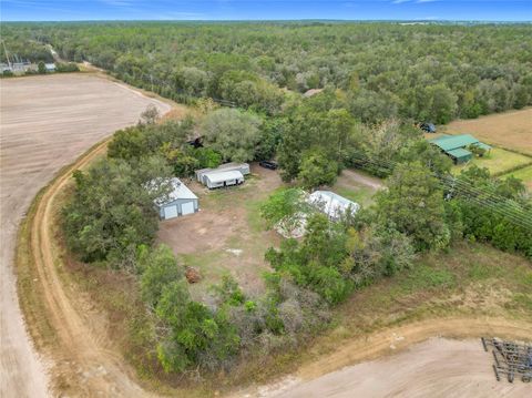 A home in DUNNELLON