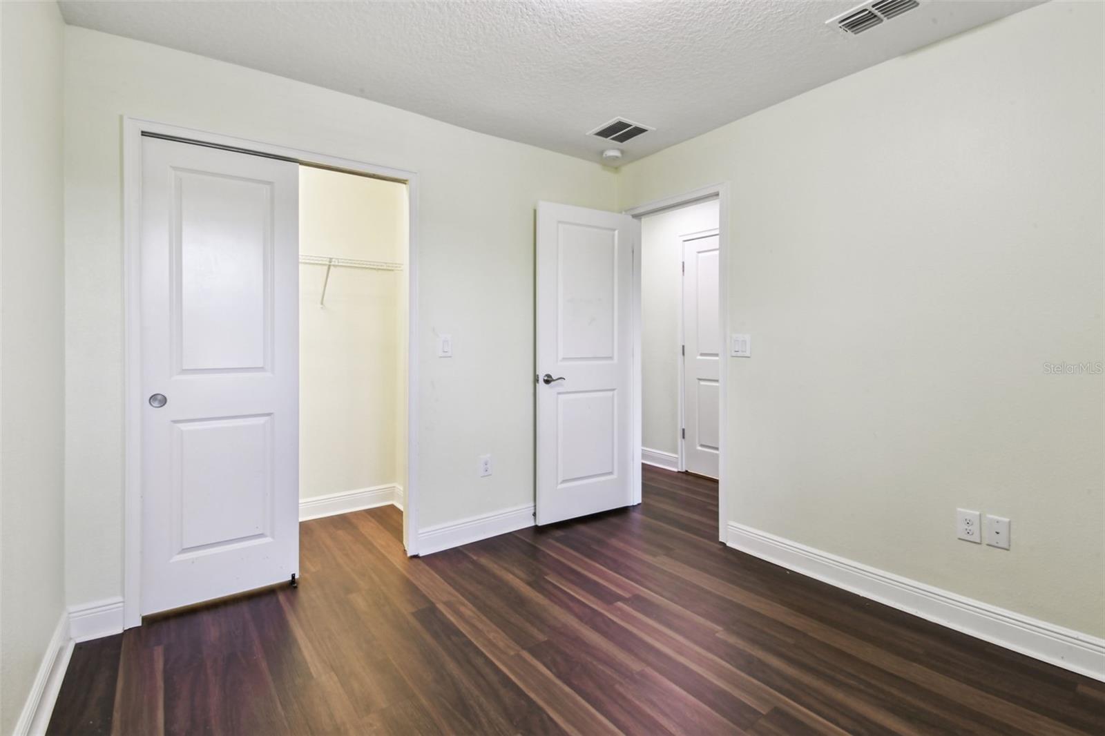 LAKESHORE PRESERVE - Residential