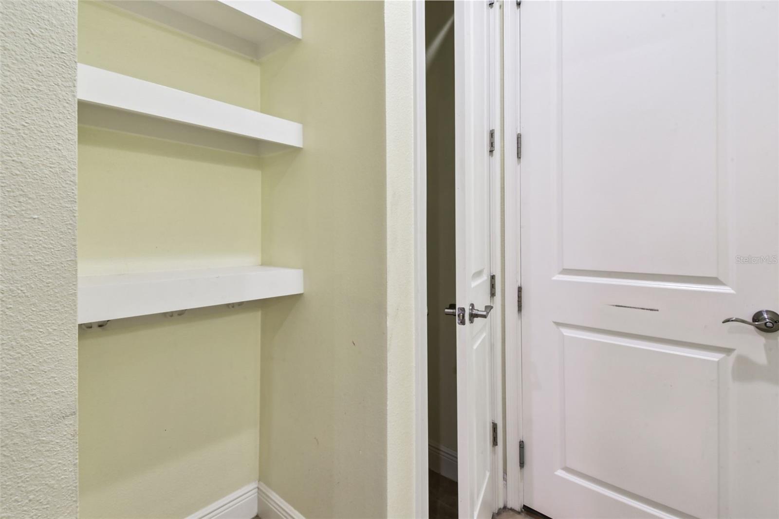 LAKESHORE PRESERVE - Residential