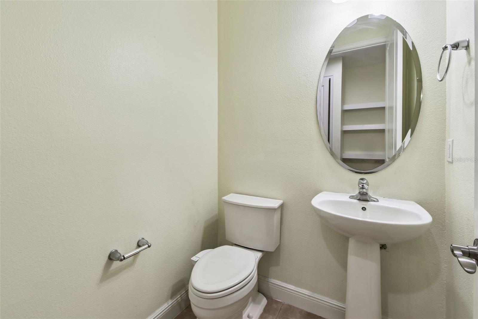 LAKESHORE PRESERVE - Residential