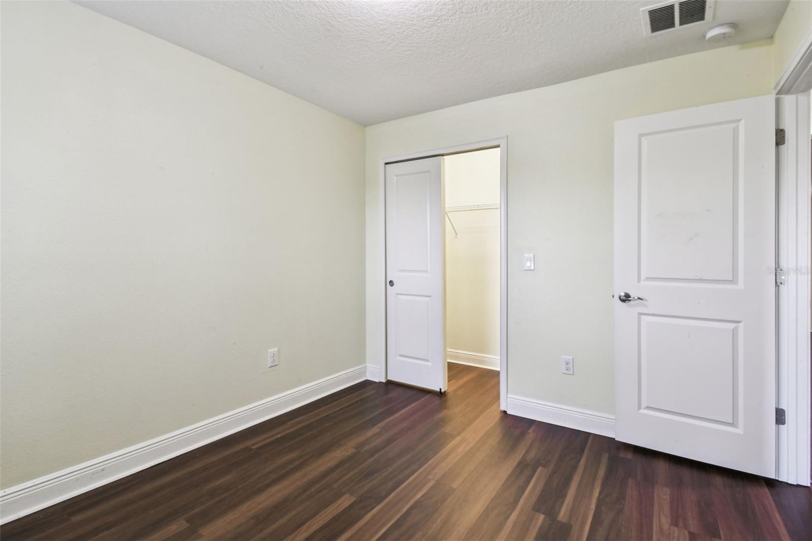 LAKESHORE PRESERVE - Residential