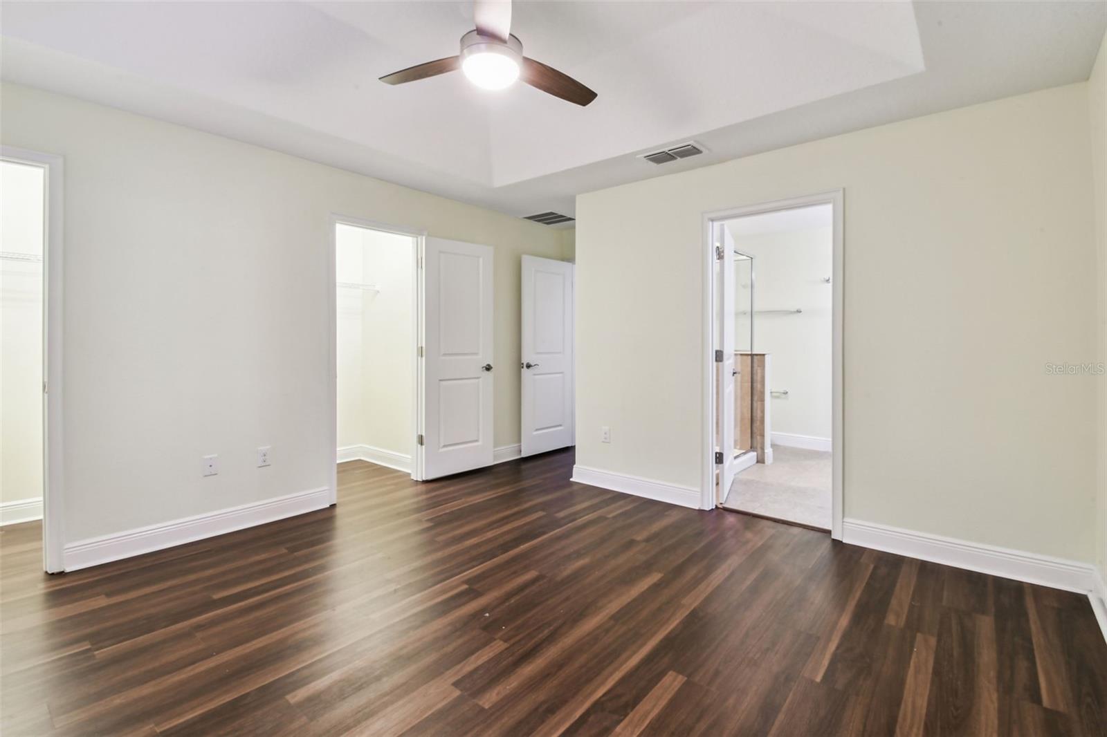 LAKESHORE PRESERVE - Residential