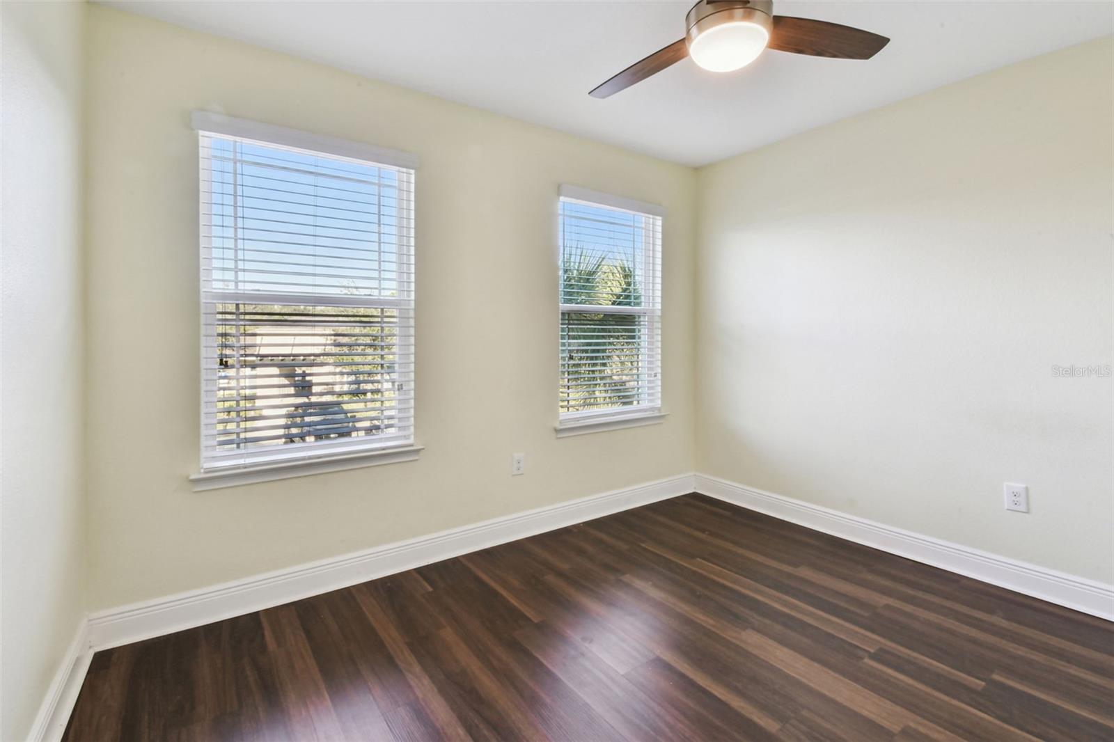 LAKESHORE PRESERVE - Residential