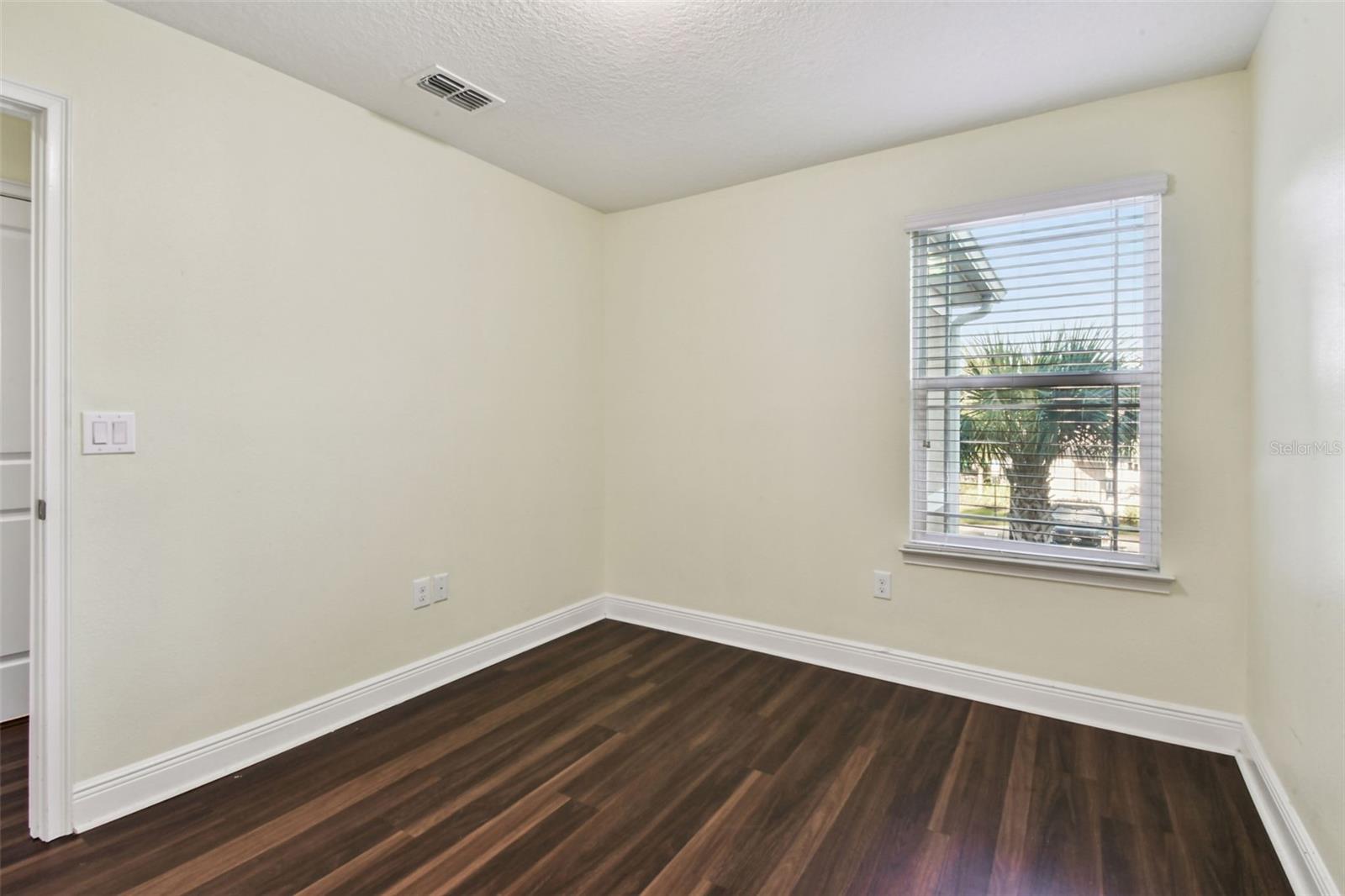 LAKESHORE PRESERVE - Residential