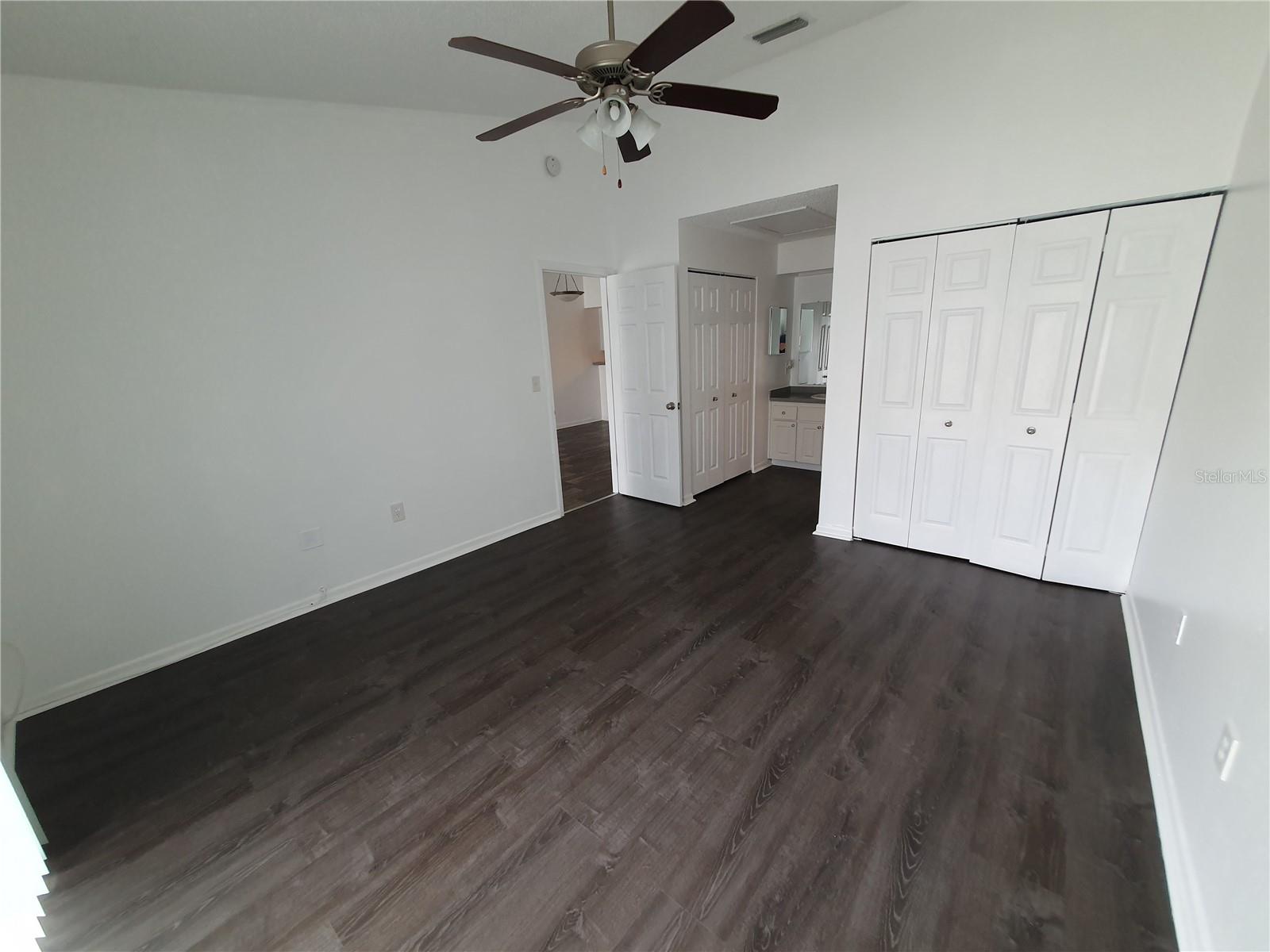 HIDDEN LAKE VILLAS - Residential Lease