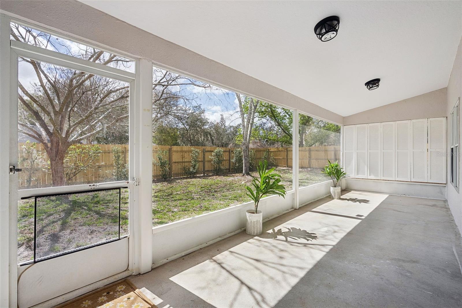 LAKE ROGERS ESTATES - Residential