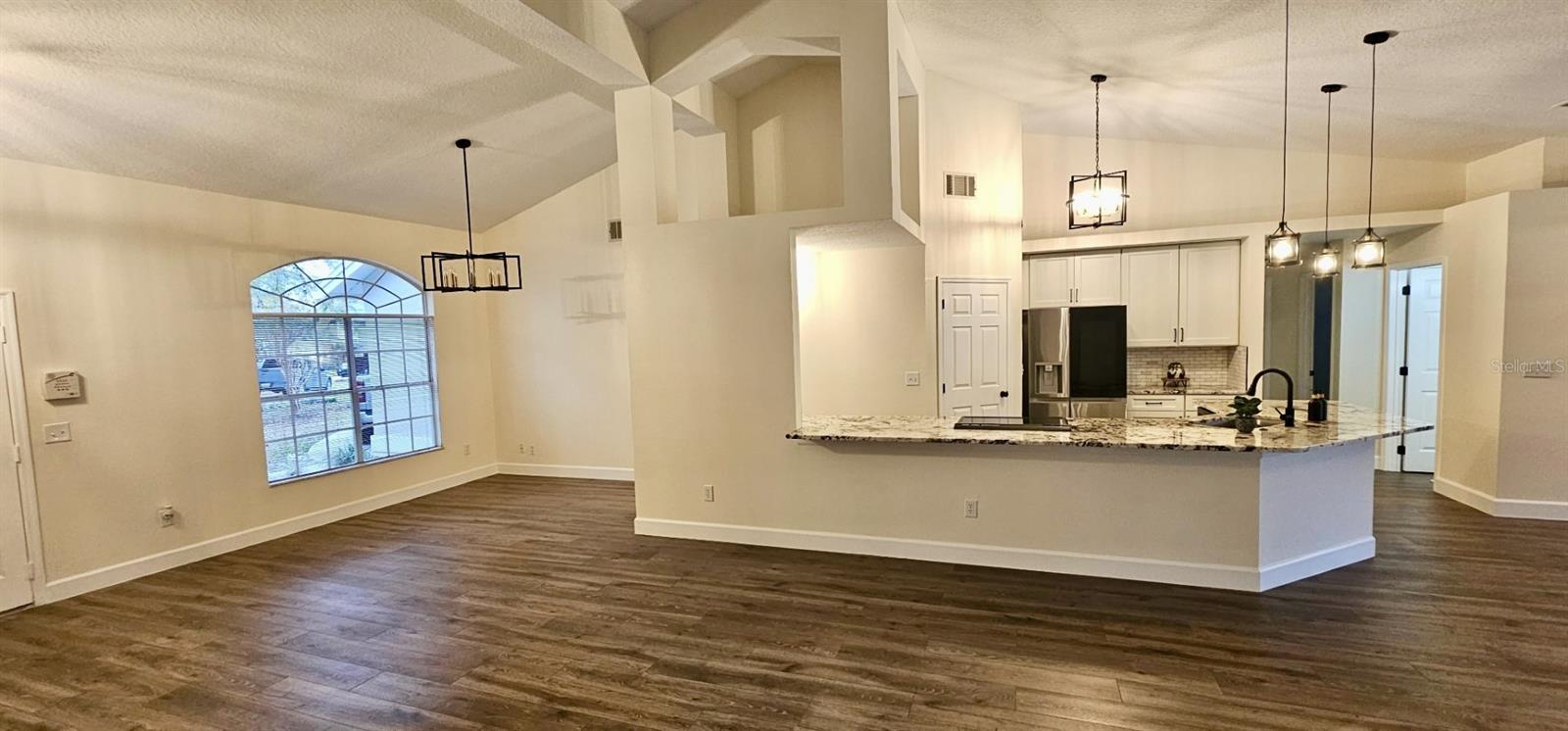 LAKE ROGERS ESTATES - Residential