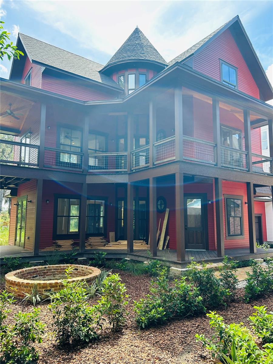 292 NW 12TH AVENUE