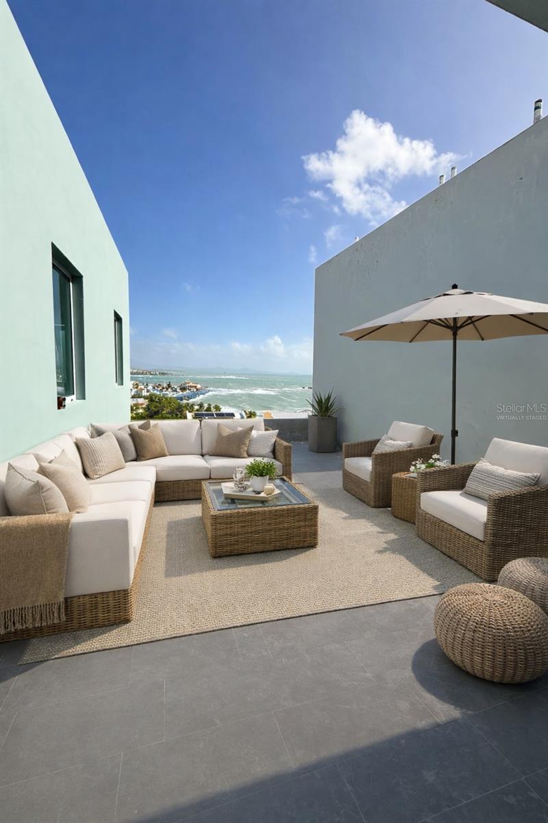 BREEZE POINT PALMAS DEL MAR - Residential