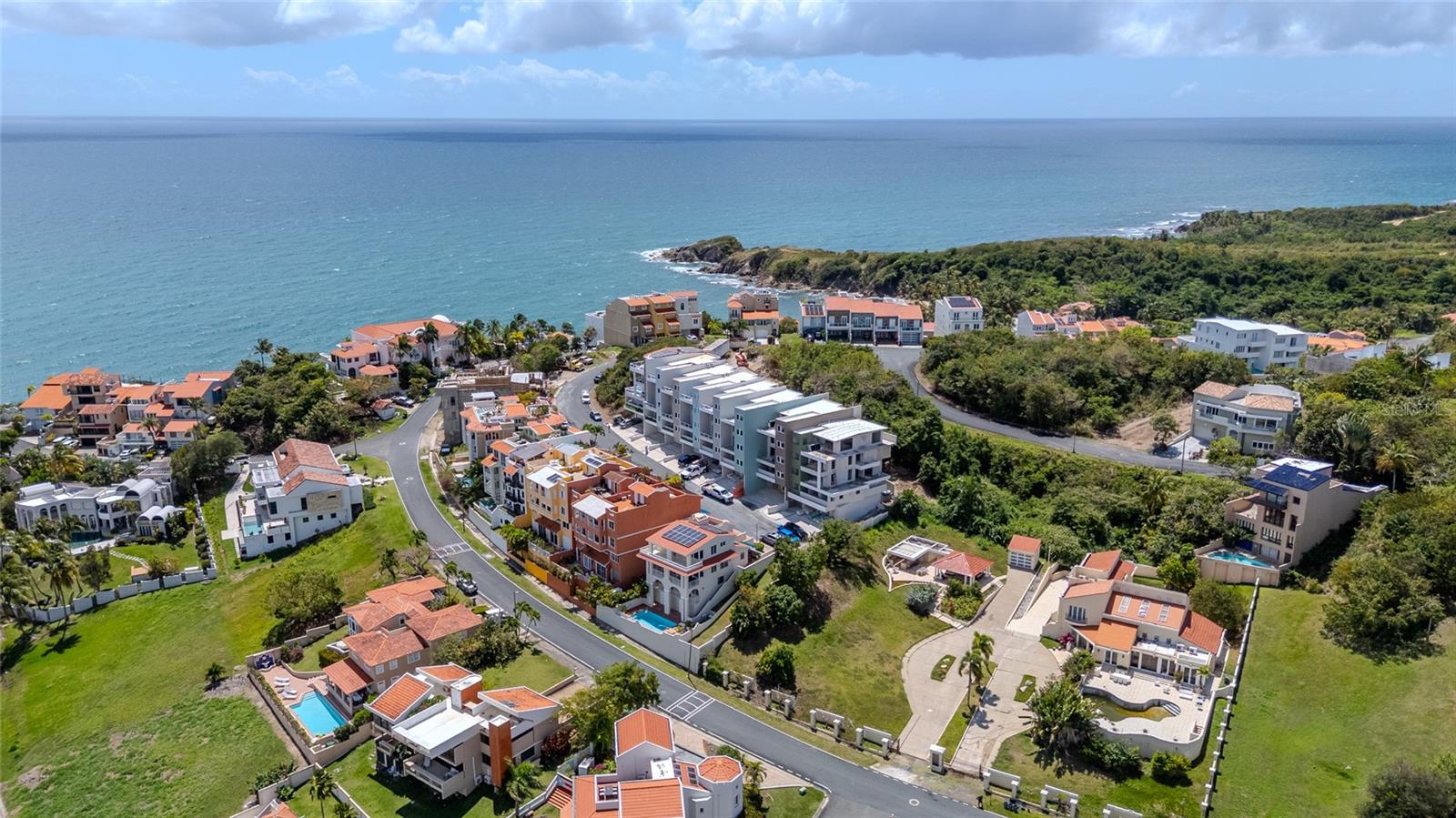 BREEZE POINT PALMAS DEL MAR - Residential