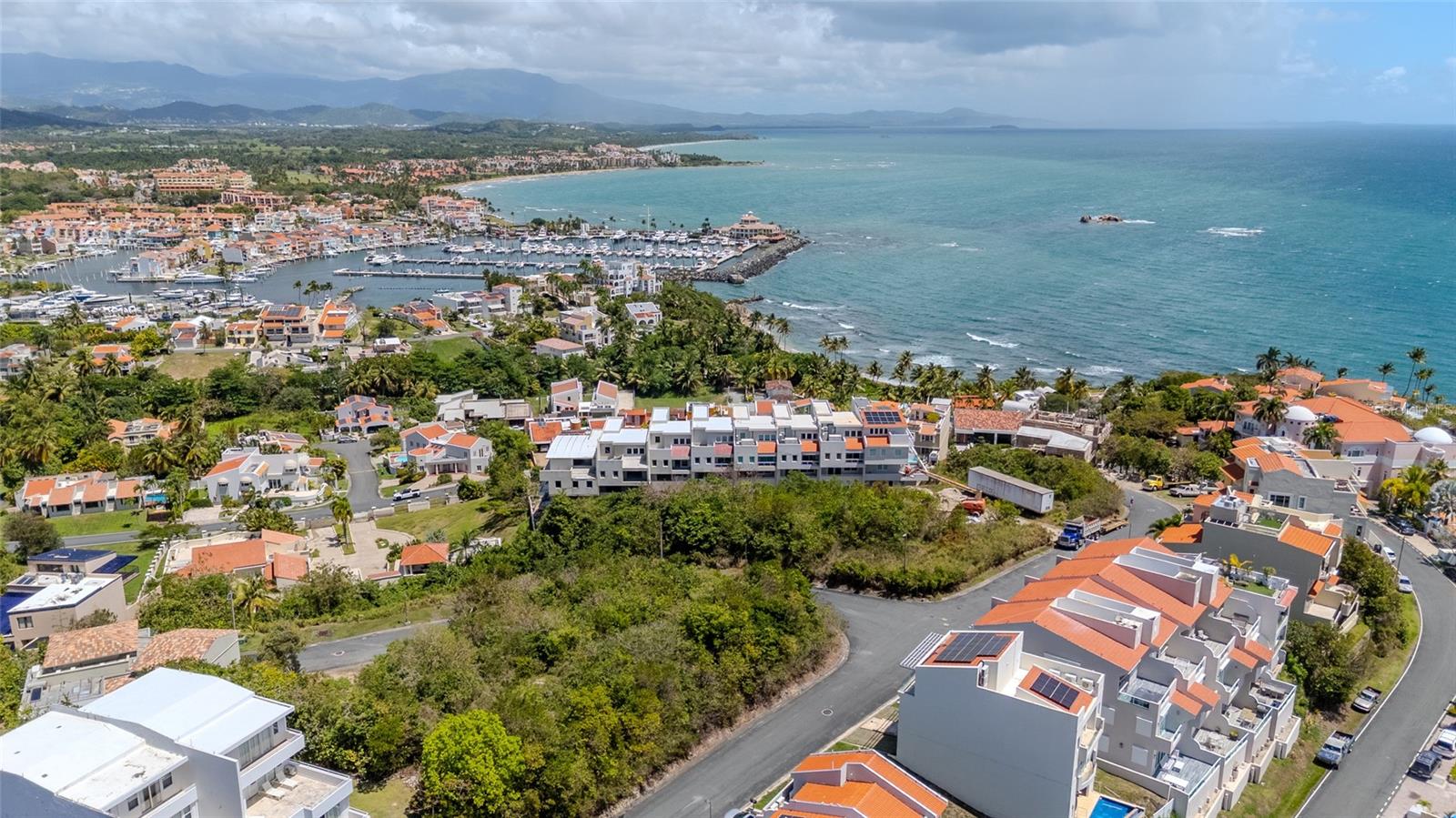 BREEZE POINT PALMAS DEL MAR - Residential