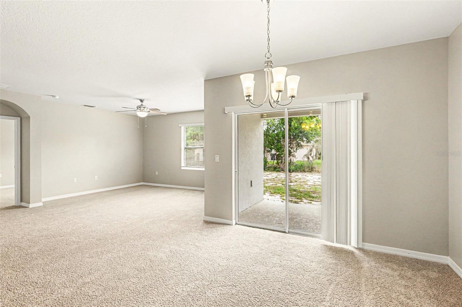 996 SUMMER GLEN DRIVE