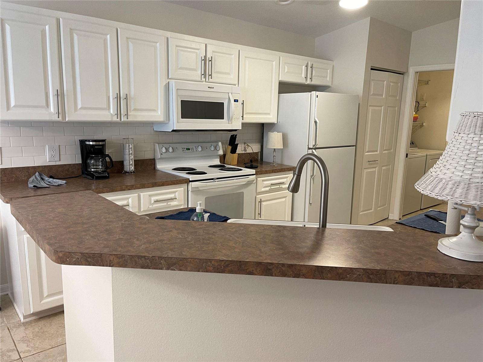 NORTH EDGEWOOD SEC OF VENICE - Residential Lease