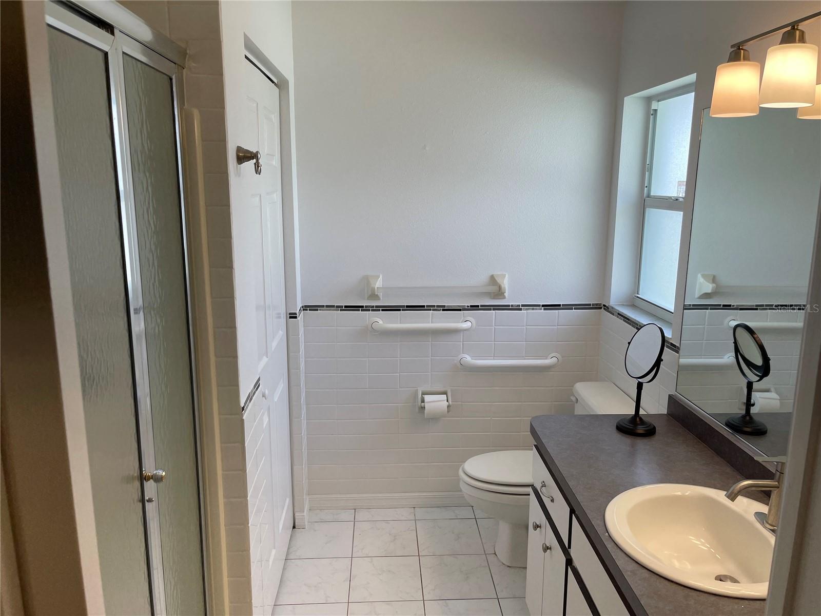 NORTH EDGEWOOD SEC OF VENICE - Residential Lease