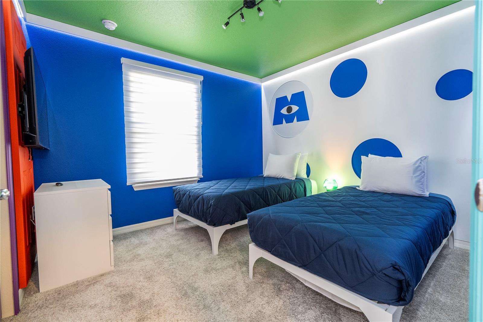 WINDSOR CAY - Residential