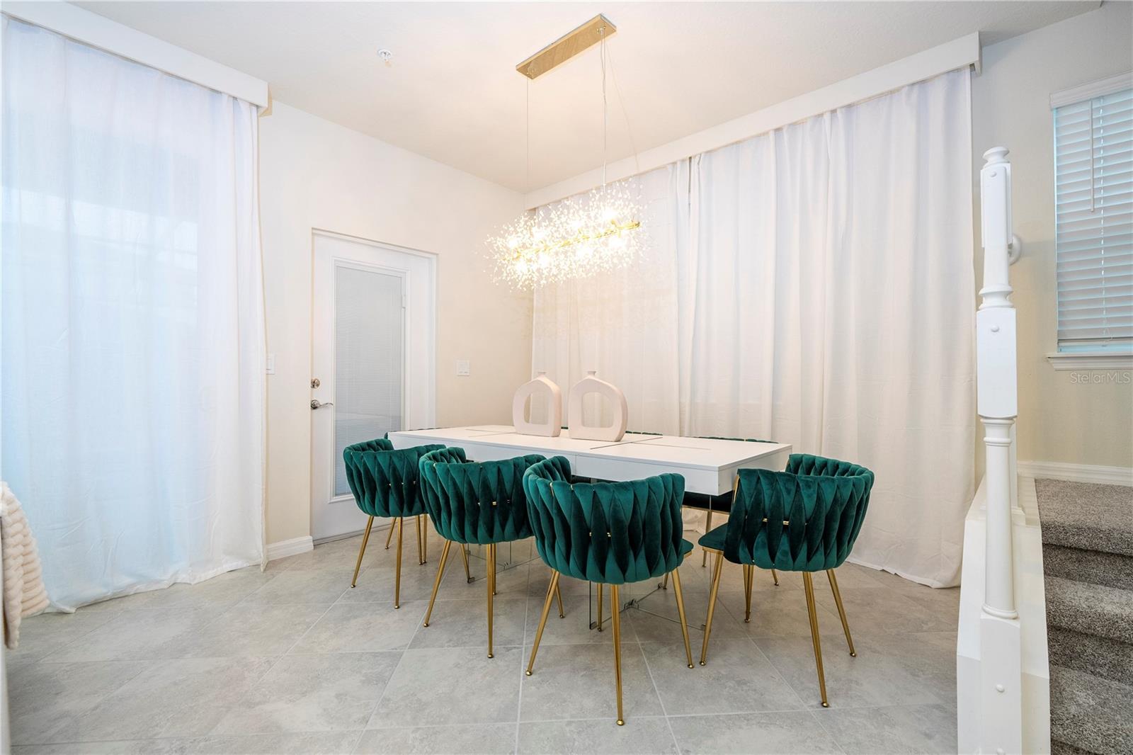 WINDSOR CAY - Residential