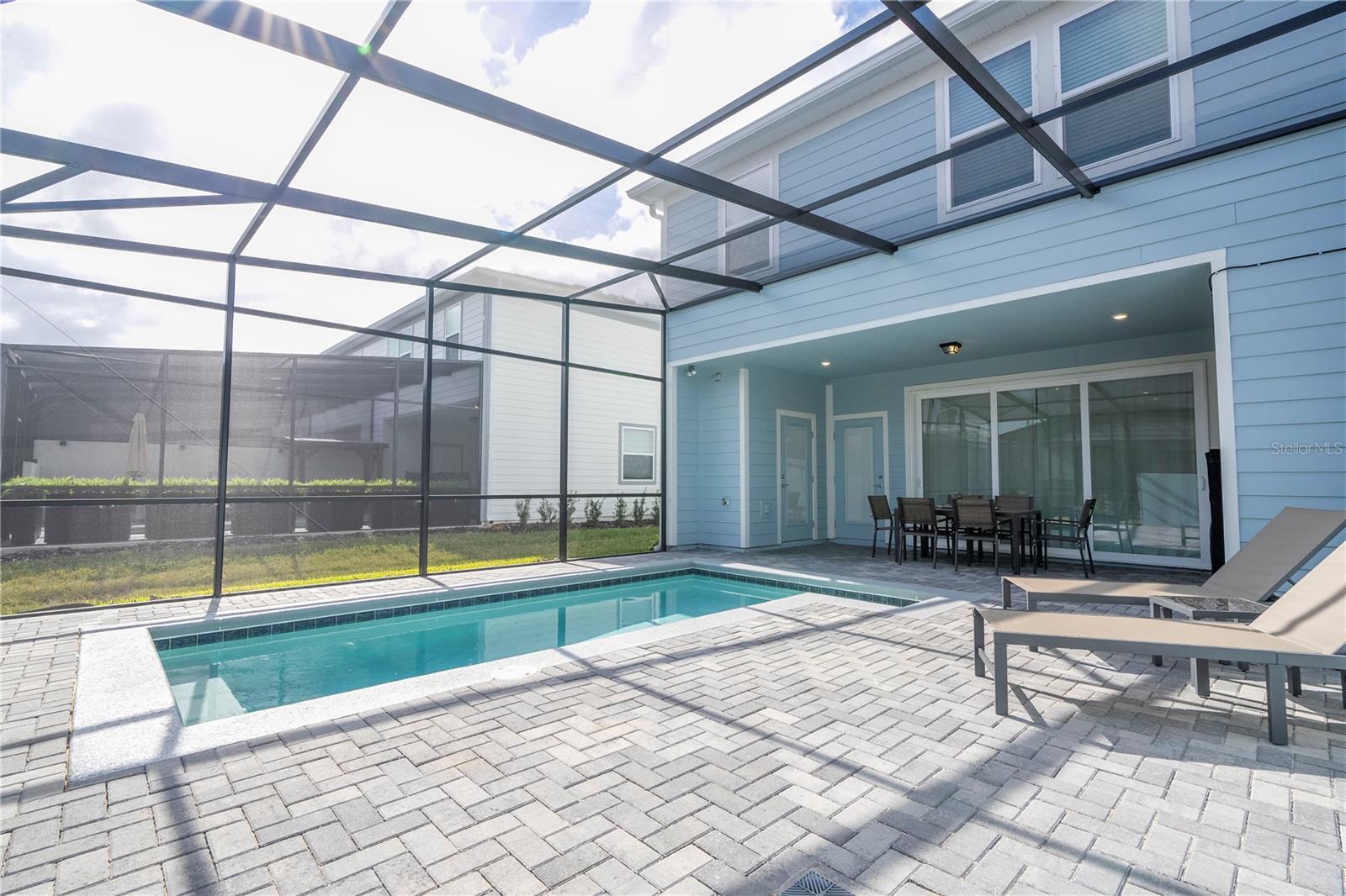 WINDSOR CAY - Residential