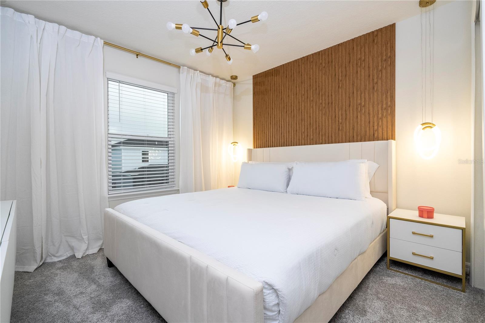 WINDSOR CAY - Residential