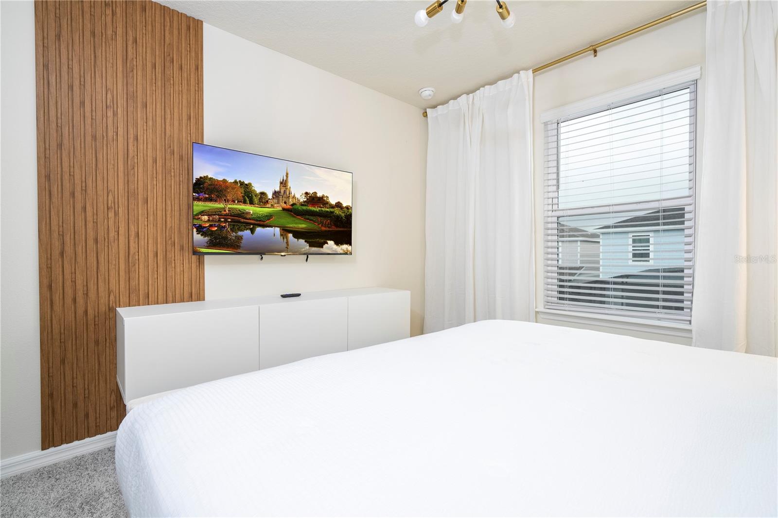 WINDSOR CAY - Residential