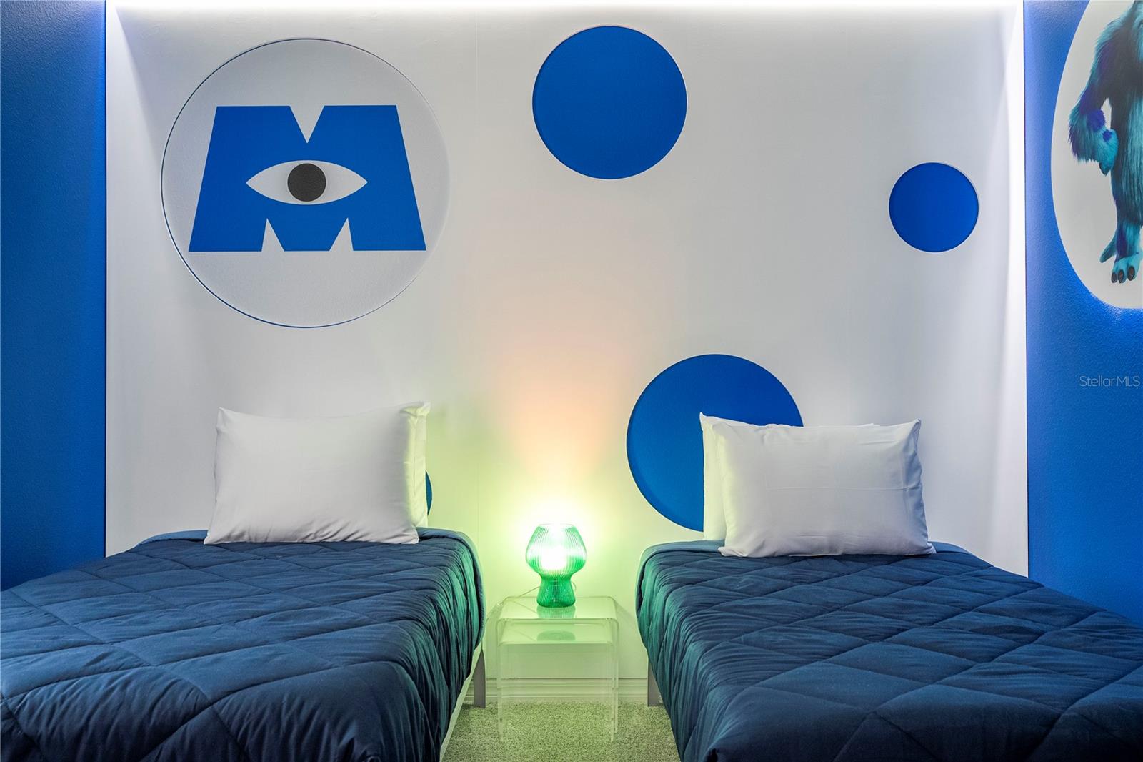 WINDSOR CAY - Residential