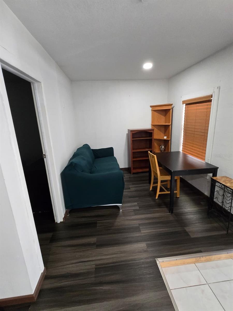 MEADOW WOODS VILLAGE 03 - Residential Lease
