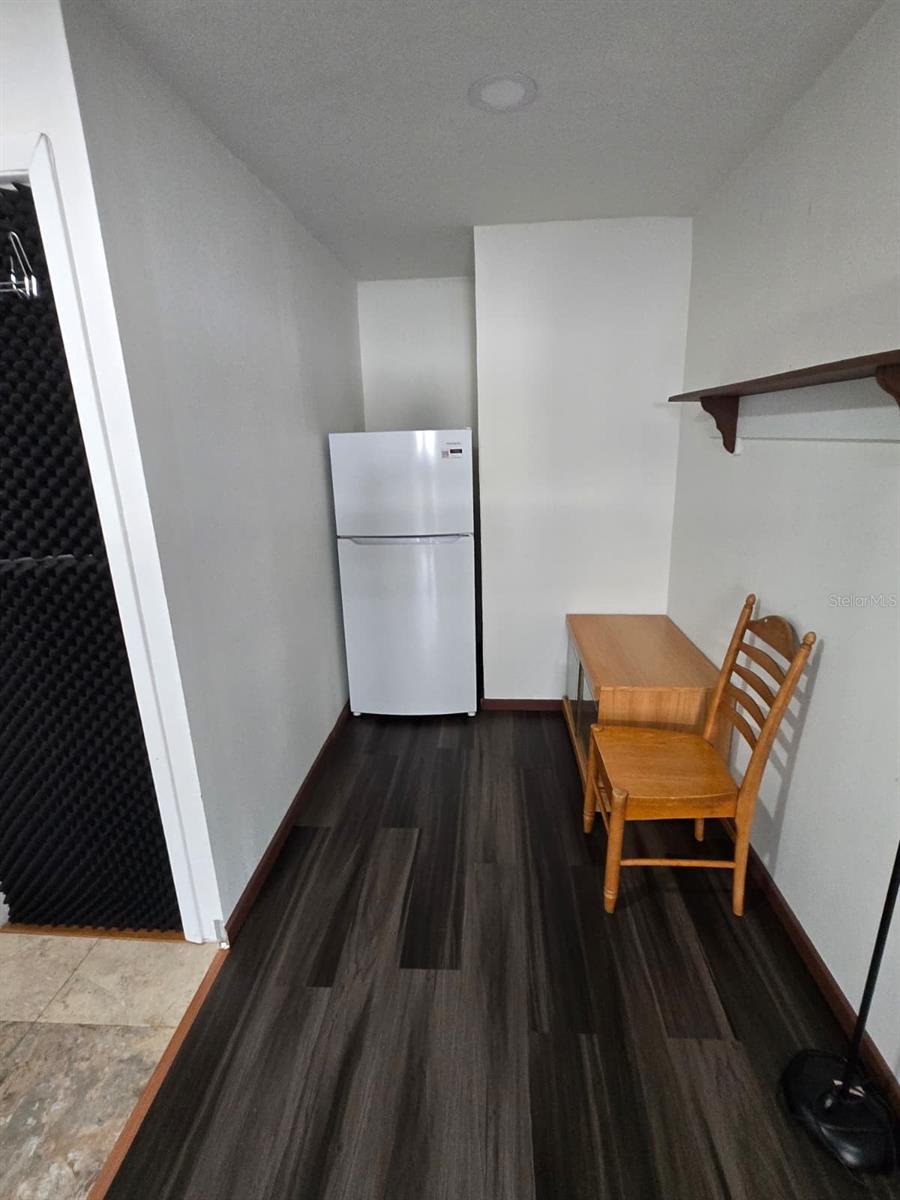 MEADOW WOODS VILLAGE 03 - Residential Lease