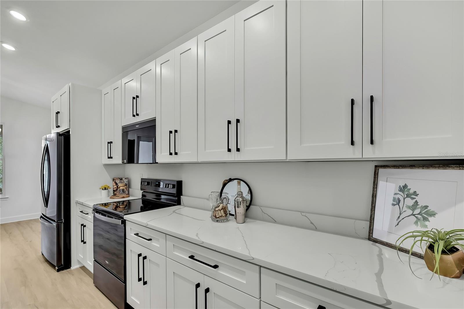 ROYAL HIGHLANDS - Residential