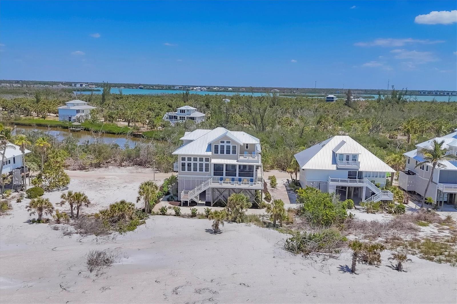 ISLAND HARBOR BEACH CLUB SEC 01 - Residential