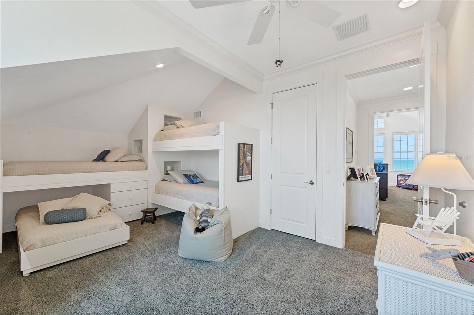 ISLAND HARBOR BEACH CLUB SEC 01 - Residential