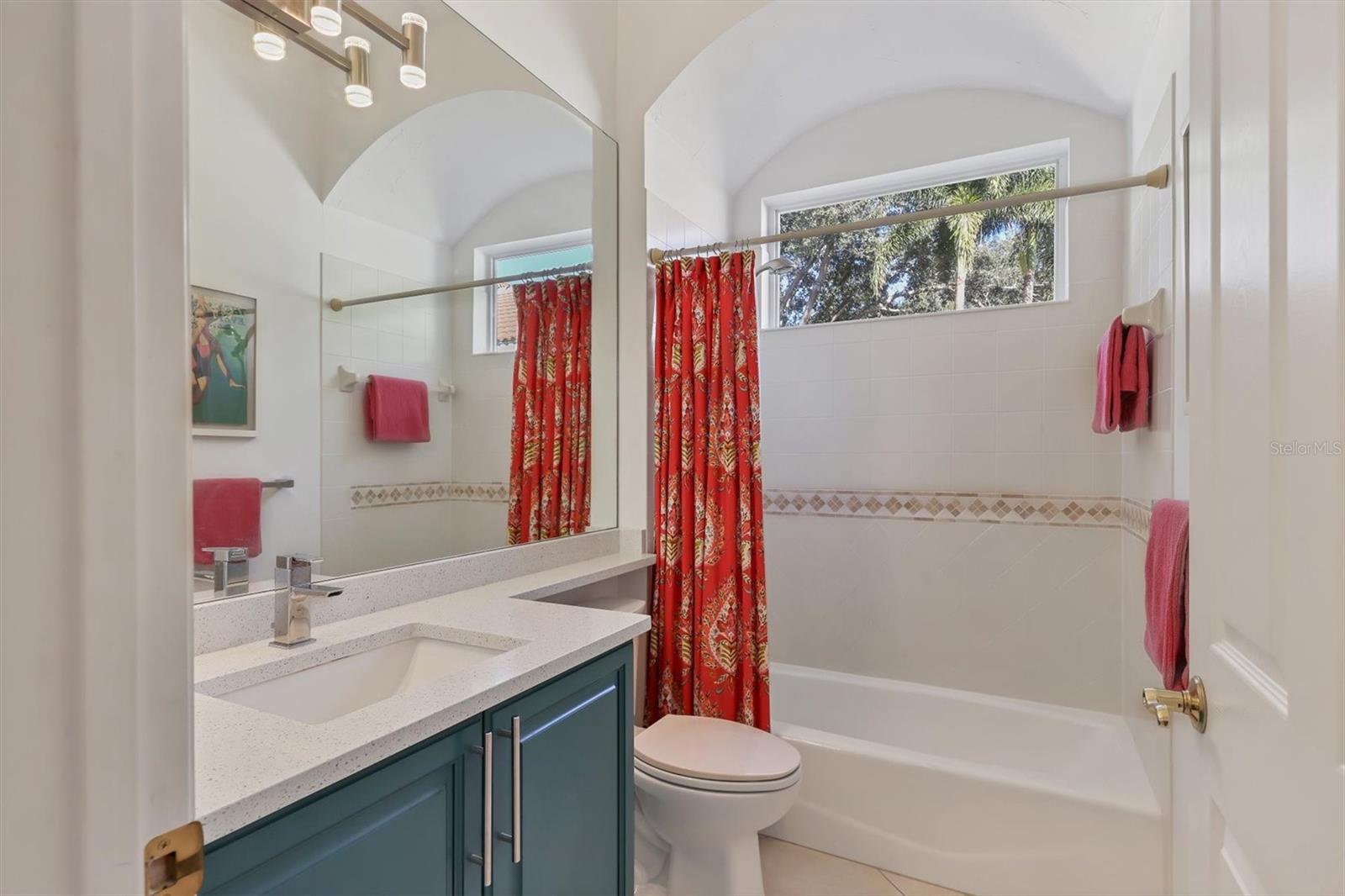 UNIVERSITY PARK COUNTRY CLUB - Residential