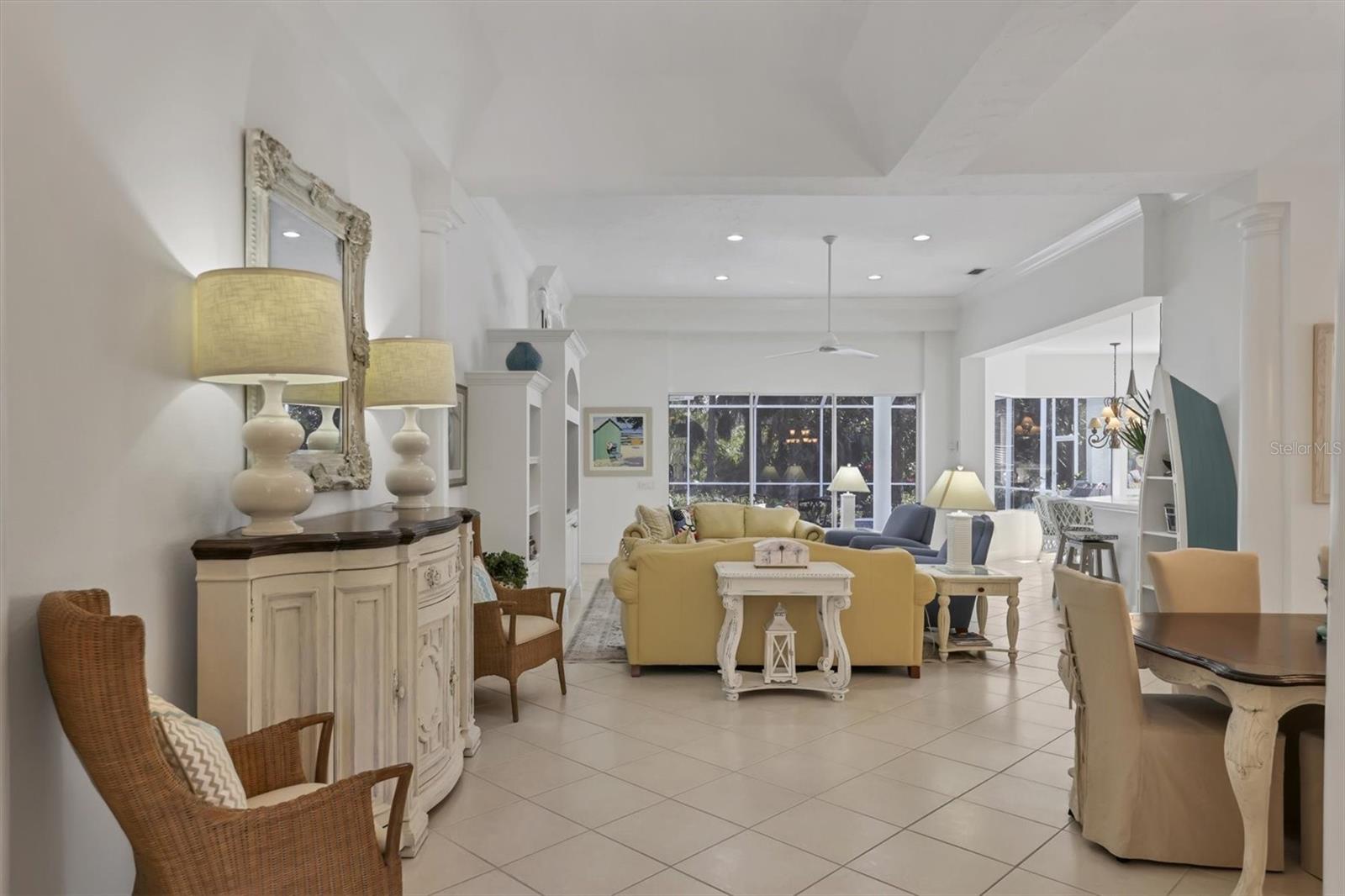 UNIVERSITY PARK COUNTRY CLUB - Residential