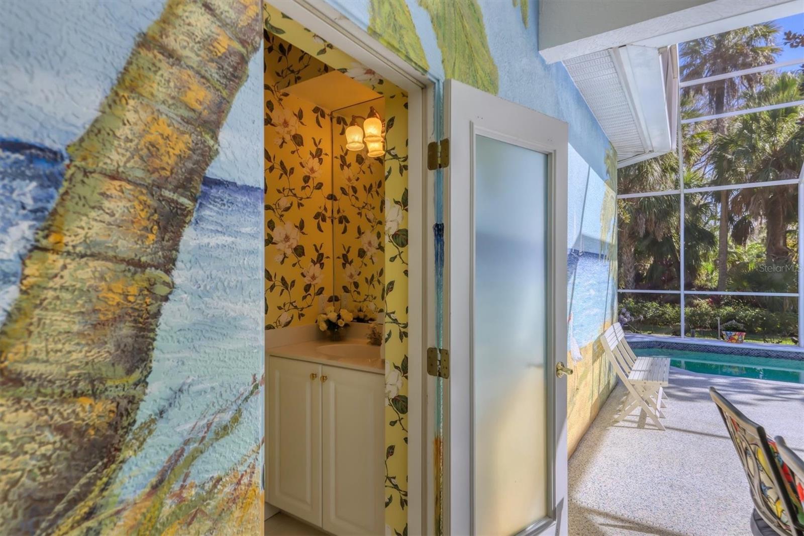 UNIVERSITY PARK COUNTRY CLUB - Residential