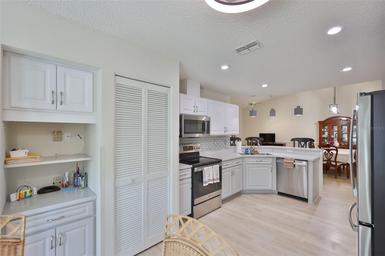 MANCHESTER IV CONDO - Residential