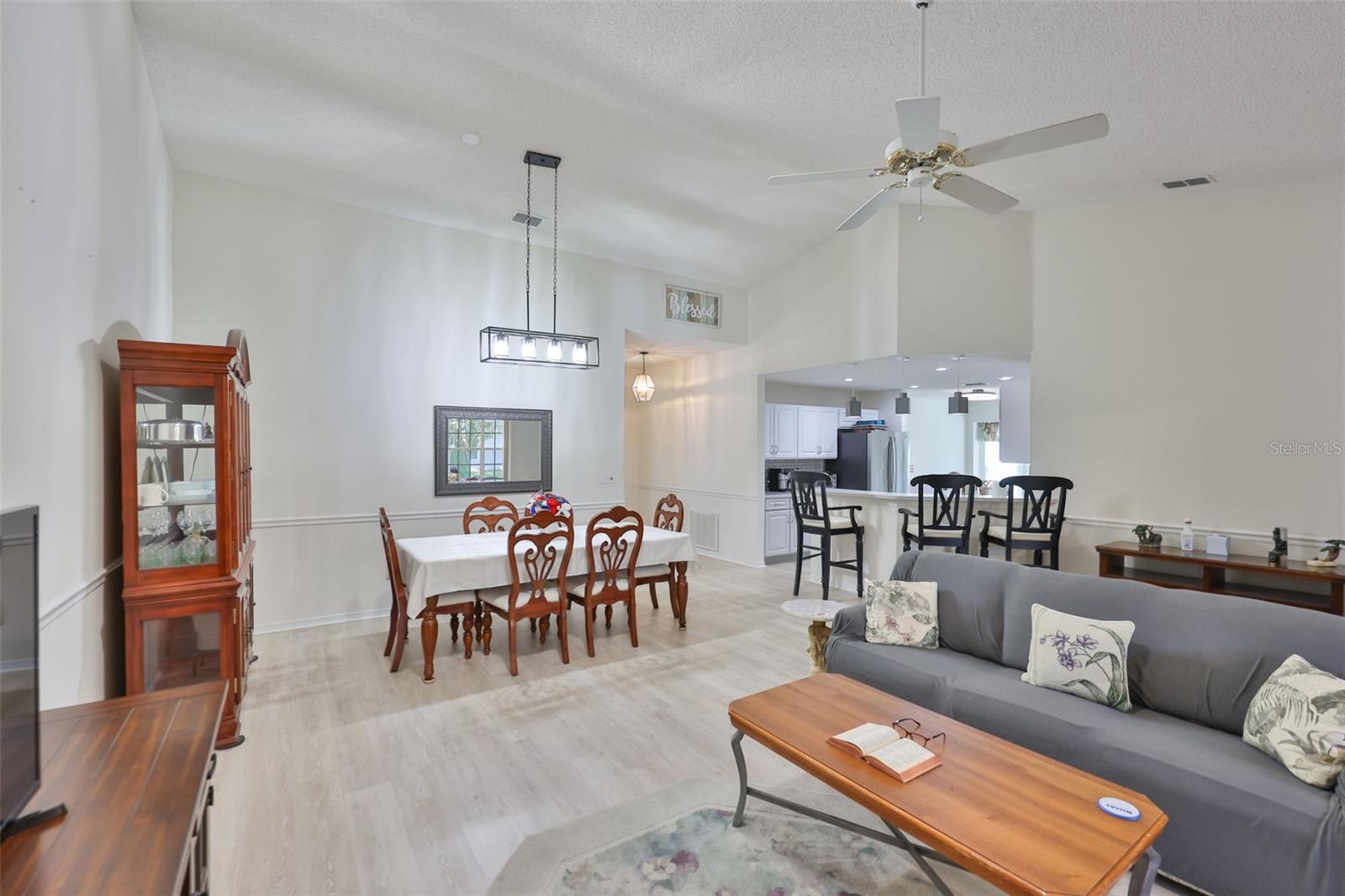 MANCHESTER IV CONDO - Residential