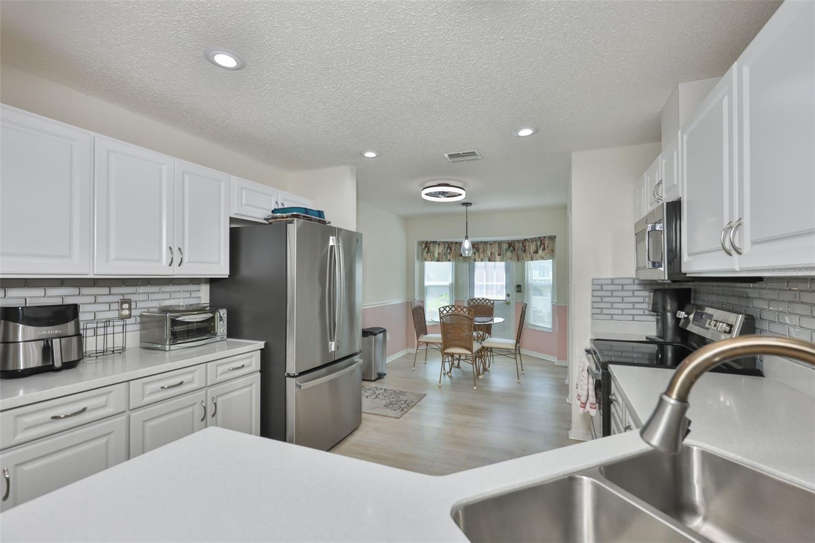 MANCHESTER IV CONDO - Residential