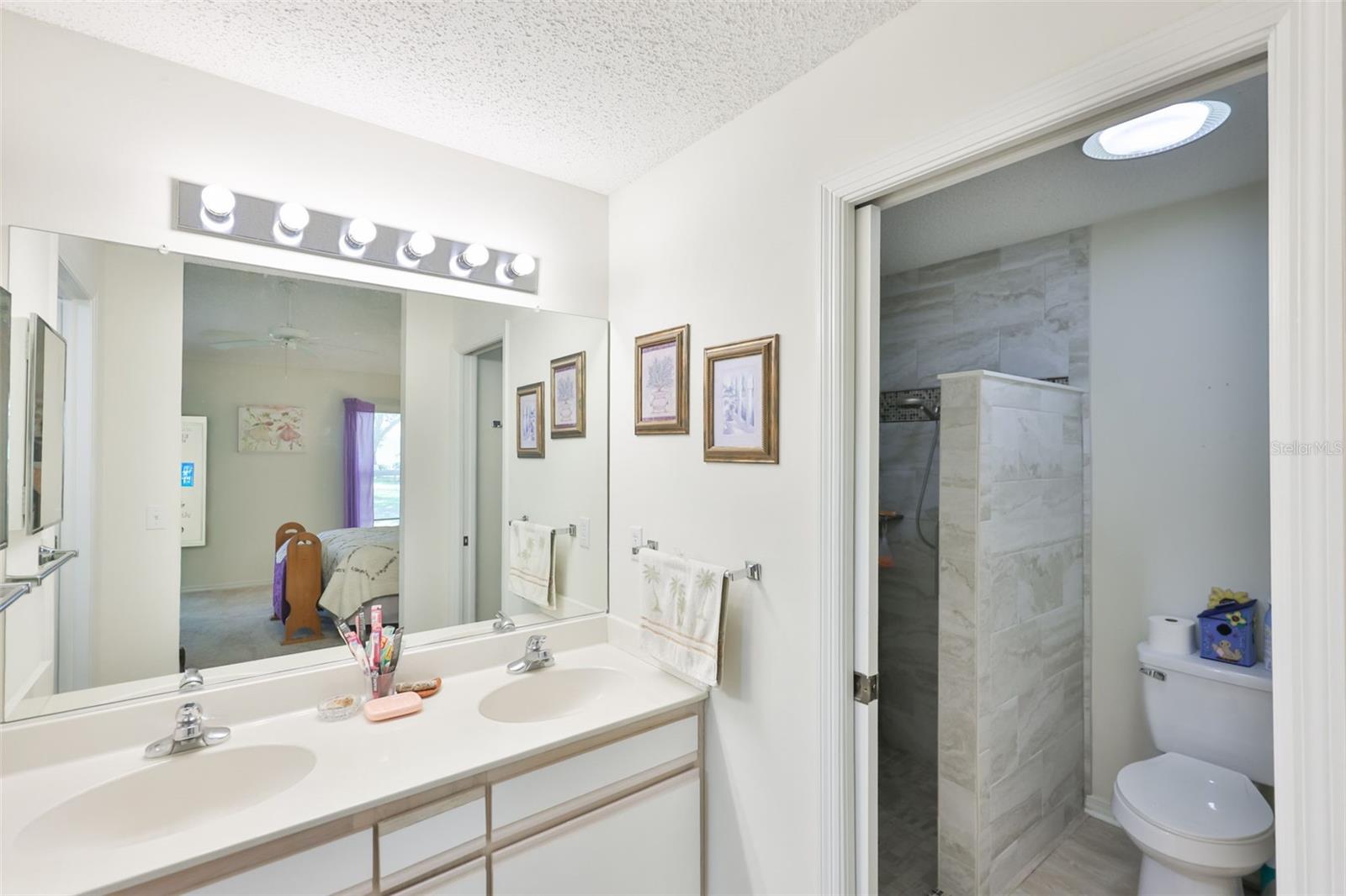 MANCHESTER IV CONDO - Residential