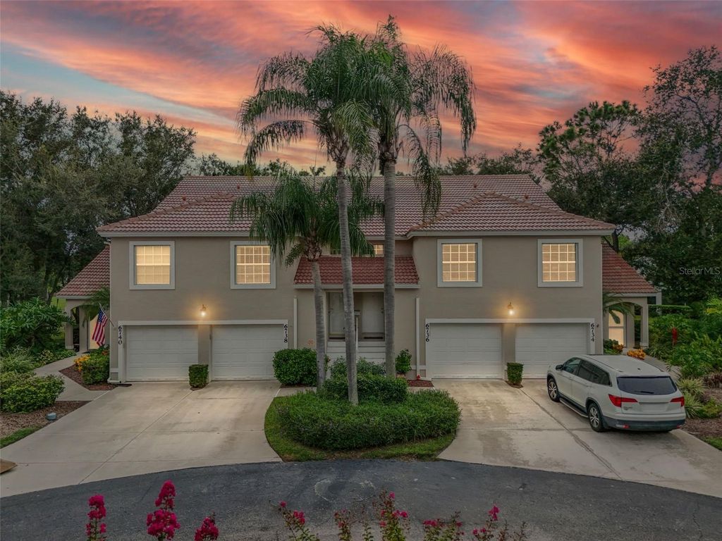 Photo of 6736 Fairview Terrace #6736, Bradenton, FL 34203 (MLS # A4665553)