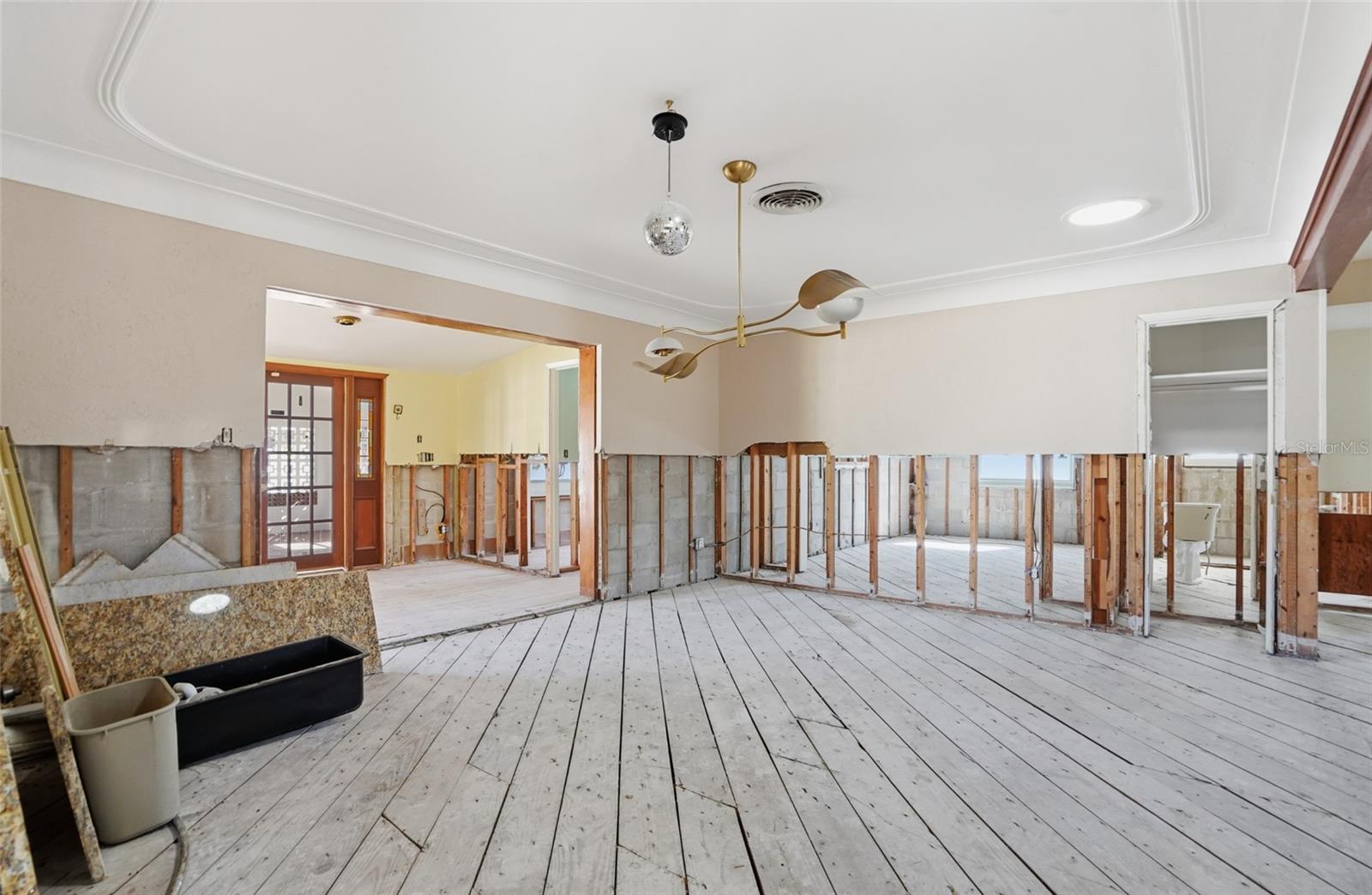 PASADENA GOLF CLUB ESTATES SEC 3 - Residential