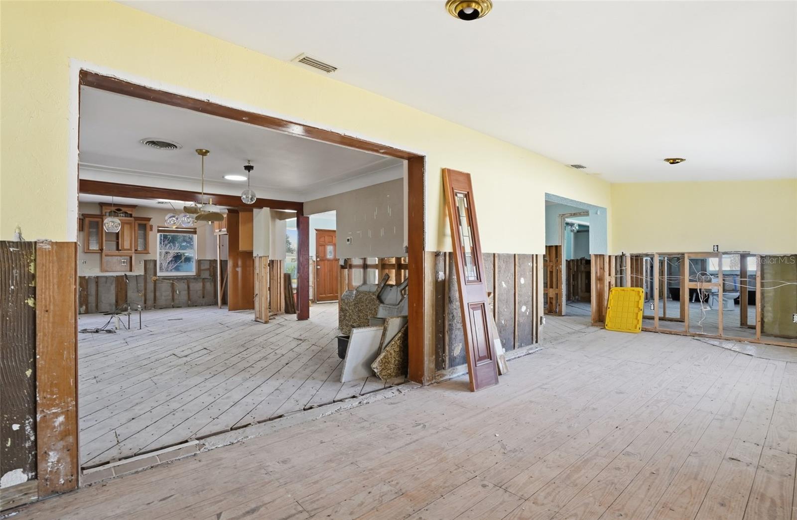 PASADENA GOLF CLUB ESTATES SEC 3 - Residential