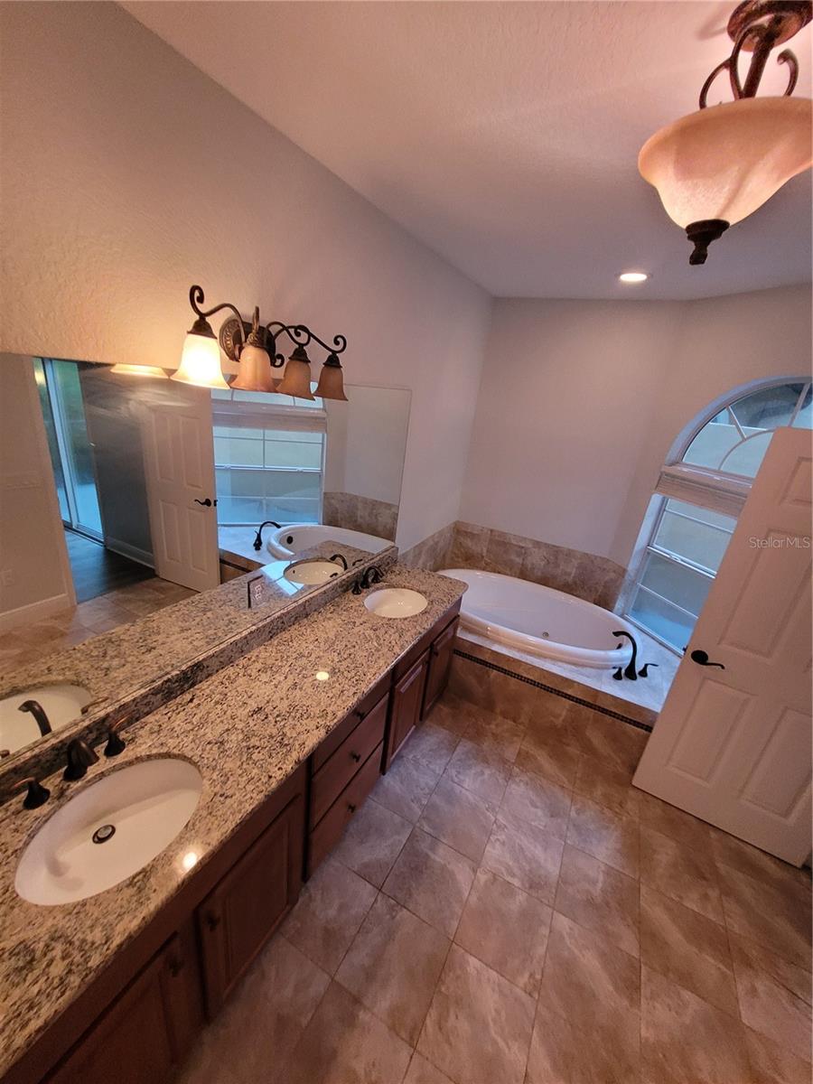 LAKE DAVIS HEIGHTS - Residential