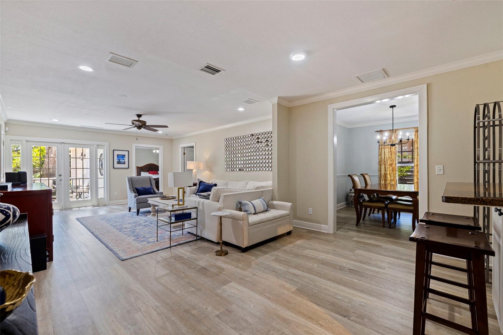 MONTICELLO PARK - Residential