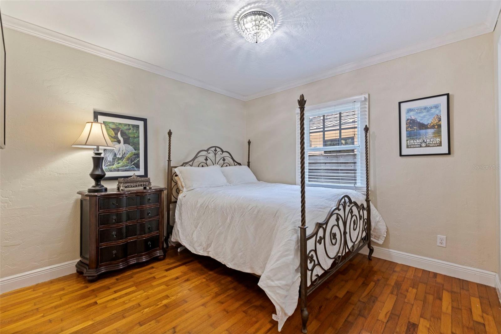 MONTICELLO PARK - Residential